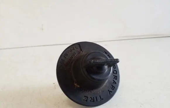 Honda CR-V Spare wheel bolt 
