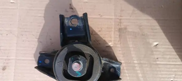 Hyundai i20 (GB IB) Engine mount bracket 21810C8500
