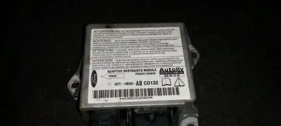 Ford Mondeo Mk III Airbag control unit/module 603951000
