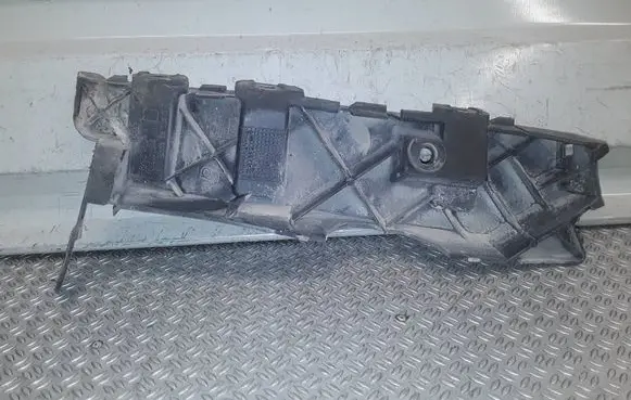 Seat Leon (1P) Rear bumper mounting bracket 1P0807394