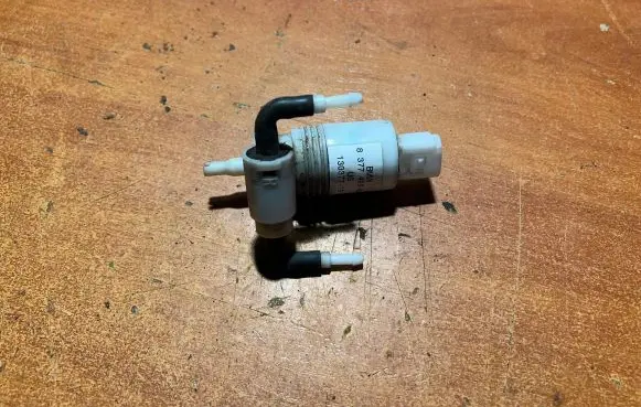Mini One - Cooper R50 - 53 Windscreen/windshield washer pump 837742903 13037710 130377