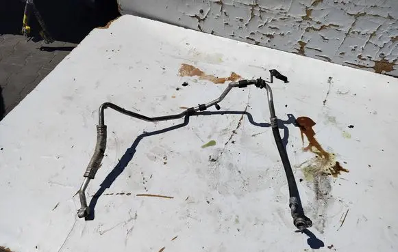Volkswagen Golf VI Air conditioning (A/C) pipe/hose 