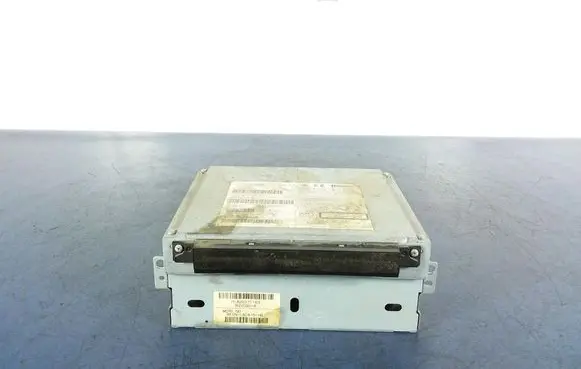 Volvo XC60 Radio/CD/DVD/GPS head unit 31344879