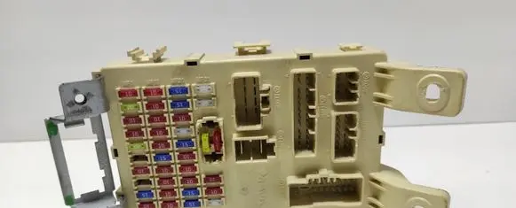 Hyundai i20 (PB PBT) Fuse module
