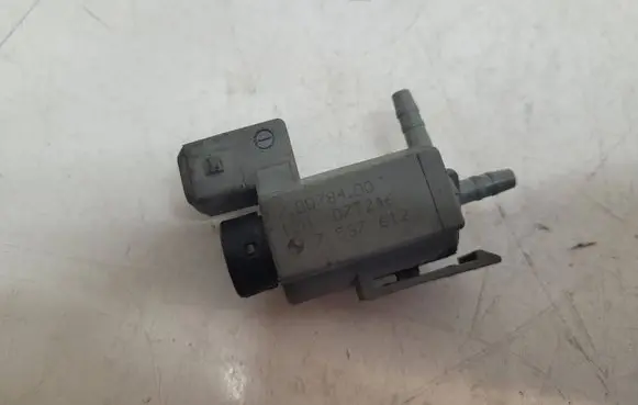 BMW X3 E83 Turbo solenoid valve 70078400 07T246 7537612
