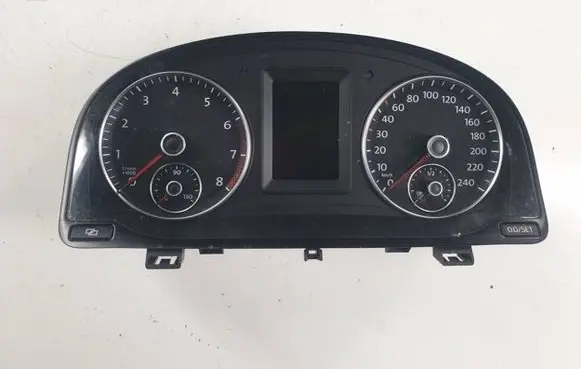 Volkswagen Touran II Speedometer (instrument cluster) 1T0920865 VDD02410 1119017802