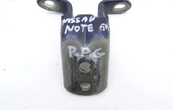 Nissan Note (E11) Front door upper hinge