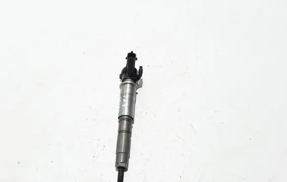 Fuel injector