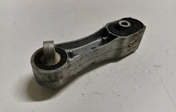 BMW X1 F48 F49 Engine mount bracket