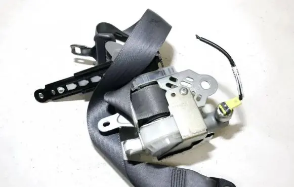 Toyota Prius (XW20) Front seatbelt ab16147090 ab161-47090