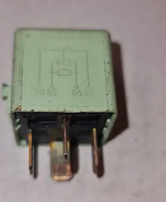 BMW 3 E36 Other relay V23134K59X222 6136 8366600