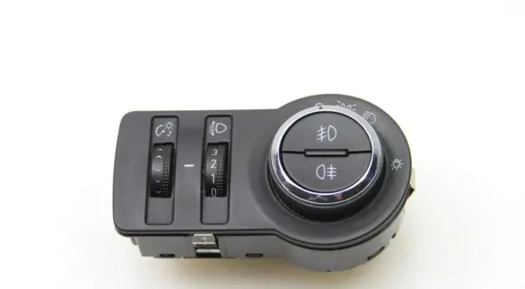 Chevrolet Cruze Light switch 13301758