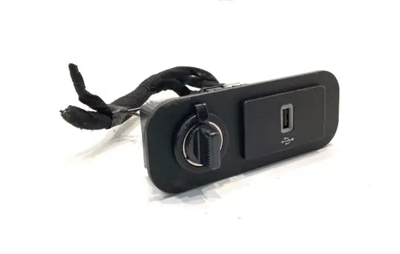 Ford Mustang VI USB socket connector KR3T14F014AA