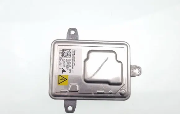 Chrysler Pacifica Headlight ballast module Xenon 10EEG141015 130732932015