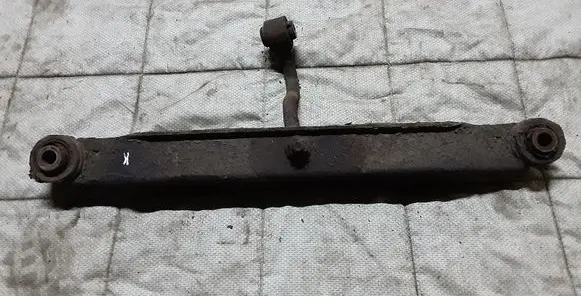 Nissan Qashqai Rear control arm