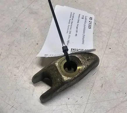 Iveco Daily 3rd gen Fuel Injector clamp holder 