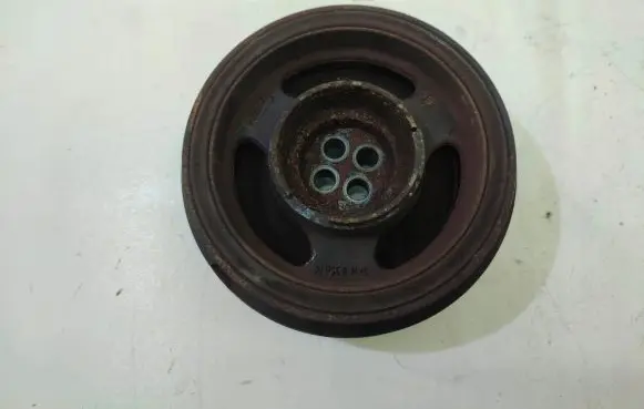 BMW 2 F45 Crankshaft pulley 8602800