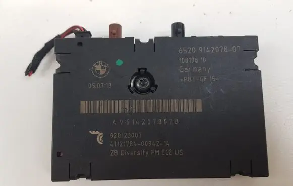 BMW Z4 E89 Aerial antenna amplifier 9142078 6520914207807