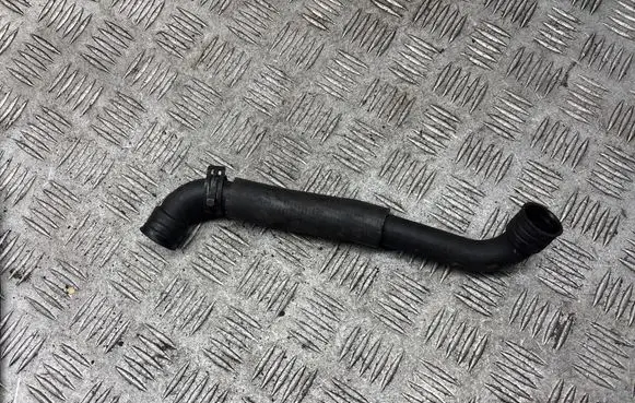 Volkswagen Touran I Breather hose/pipe 038103493AE