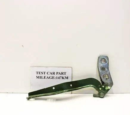Engine bonnet/hood hinges
