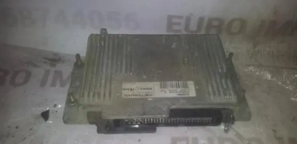 Renault Megane I Engine control unit/module S105300104D 7700103716