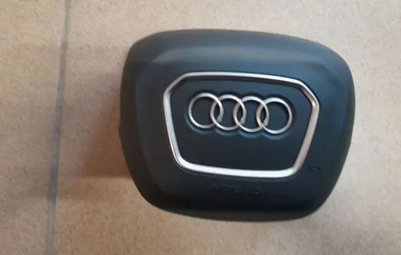 Audi Q2 - Airbag set with panel 81A880201T