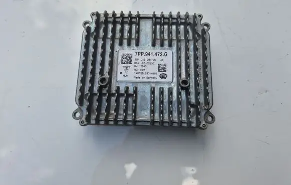 Audi A7 S7 4G Headlight ballast module Xenon 7PP941472G 5DF01109405