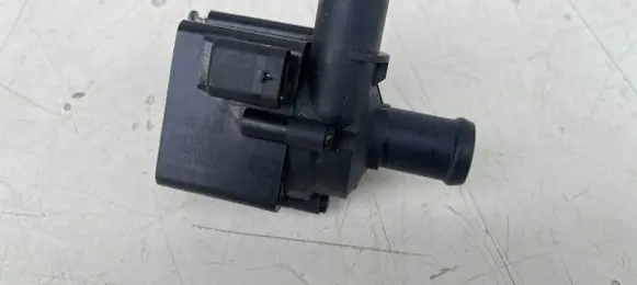 Audi A6 S6 C8 4K Electric auxiliary coolant/water pump 06H121601P