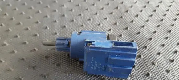 Brake pedal sensor switch