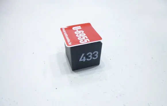 Volkswagen Touareg II Other relay 3D0951253A 14150000 12V50A