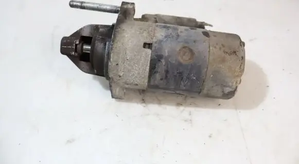 Suzuki Swift I Starter motor 