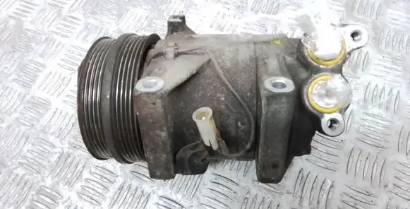 Volvo V50 Air conditioning (A/C) compressor (pump) 30780330