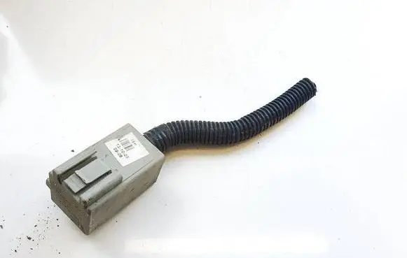 Opel Astra H Coolant fan relay 13178656