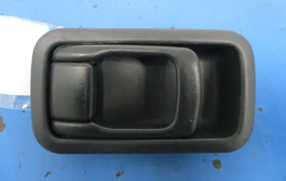 Nissan Almera Front door interior handle