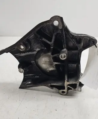 Opel Astra H Engine mounting bracket 55192649