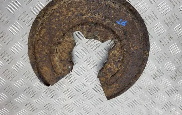 Land Rover Discovery Rear brake disc plate dust cover 