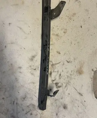 Renault Kangoo I Front door windshield rail 