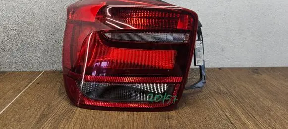 BMW 1 F20 F21 Rear/tail lights 7270097