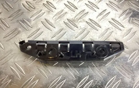Tesla Model 3 Front bumper mounting bracket 108418100E