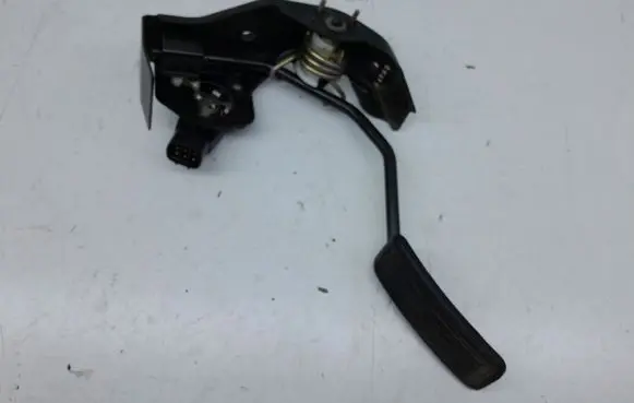 Toyota Corolla Verso E121 Accelerator throttle pedal 8928152021