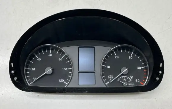 Mercedes-Benz Sprinter W906 Speedometer (instrument cluster) A9069009802 A9069015801