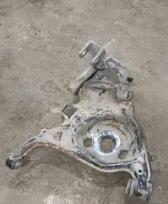 Rear upper control arm/wishbone