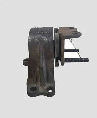 Hyundai Santa Fe Engine mount bracket