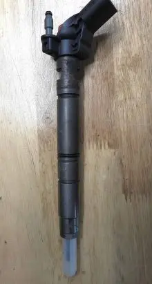 Audi A6 S6 C7 4G Fuel injector 0445117045