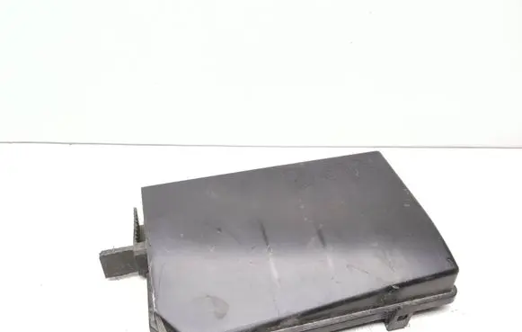 Polestar 2 Fuse box cover 32268460