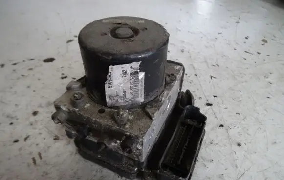 Alfa Romeo Giulietta ABS Pump 51896323