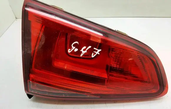 Volkswagen Golf VII Tailgate rear/tail lights 5G0945093AD 5G0945259A