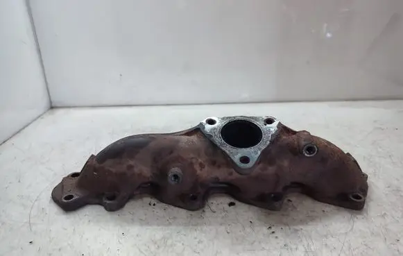 Mitsubishi L200 Exhaust manifold