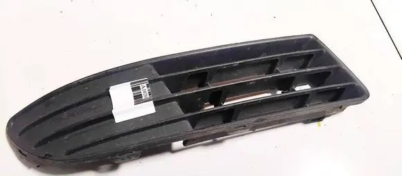 Volkswagen Polo IV 9N3 Front bumper lower grill 6q0853666f m-5825