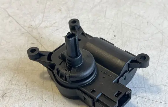 Audi Q2 - Air flap motor/actuator 2Q0907511D